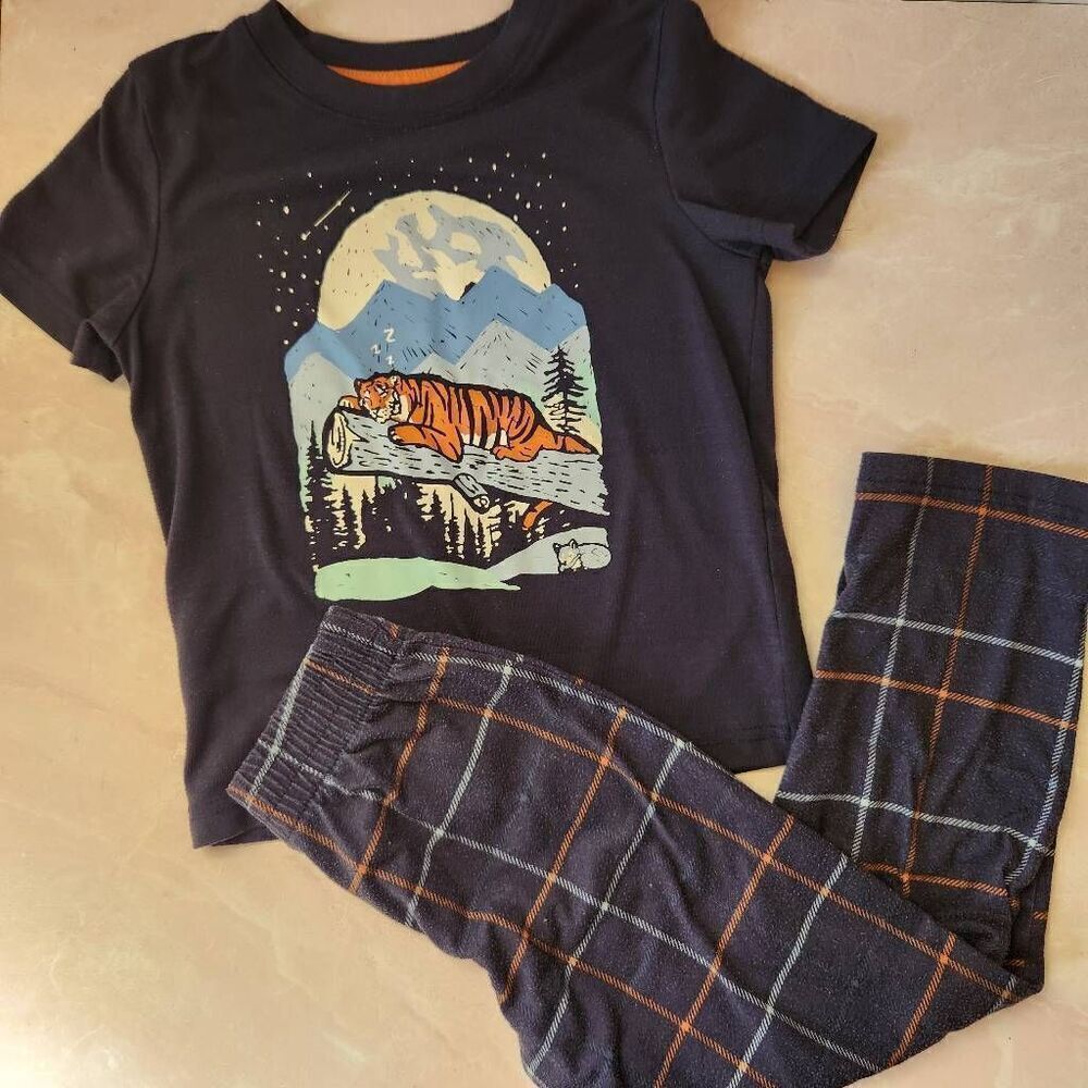 Cat & Jack XS 4-5 boys sleeping tiger 3 piece pajamas pants shirt shorts